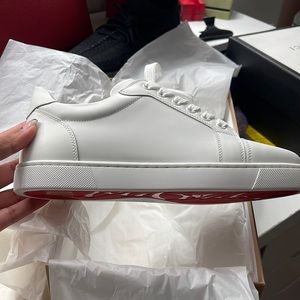 Louboutin sneaker 38
